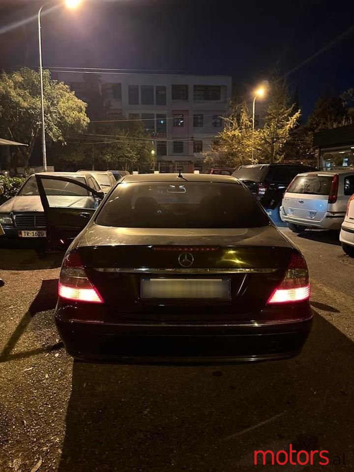 2007' Mercedes-Benz E 220 photo #1