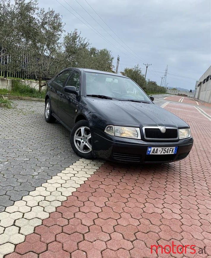 2002' Skoda Octavia photo #1