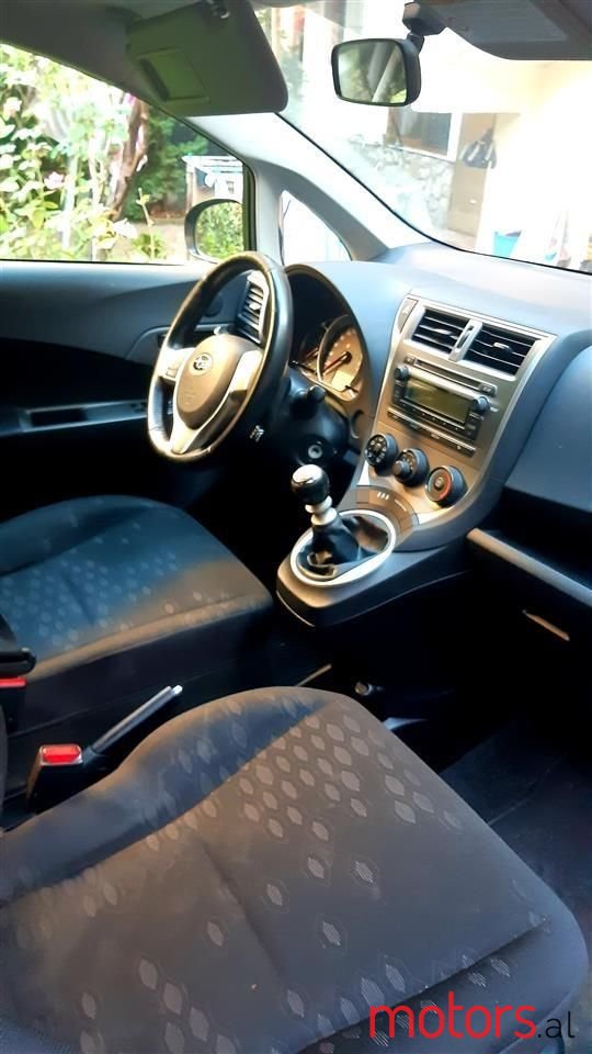 2014' Subaru Trezia photo #1