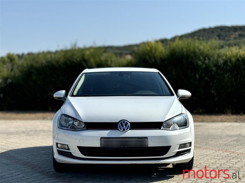 2014' Volkswagen Golf photo #1