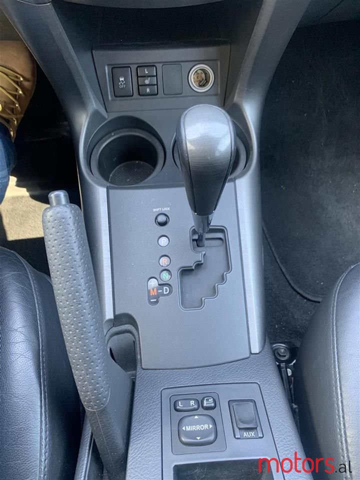 2010' Toyota RAV4 photo #4