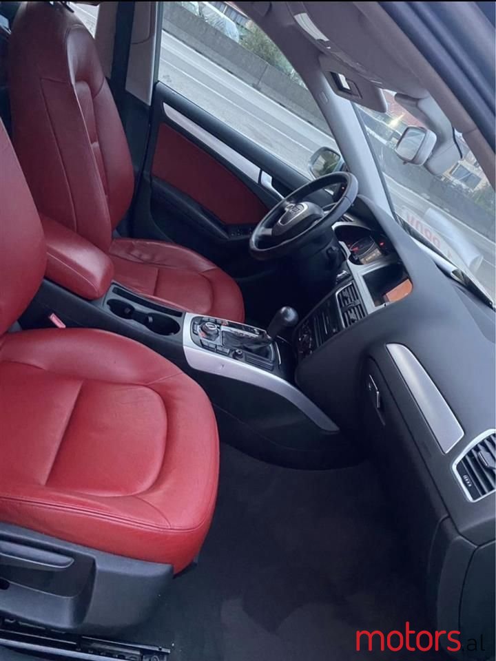 2010' Audi A4 photo #3