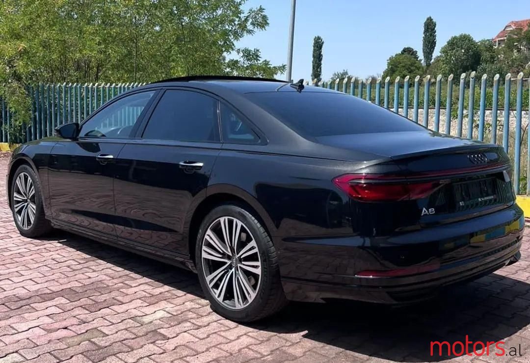 2018' Audi A8 photo #3