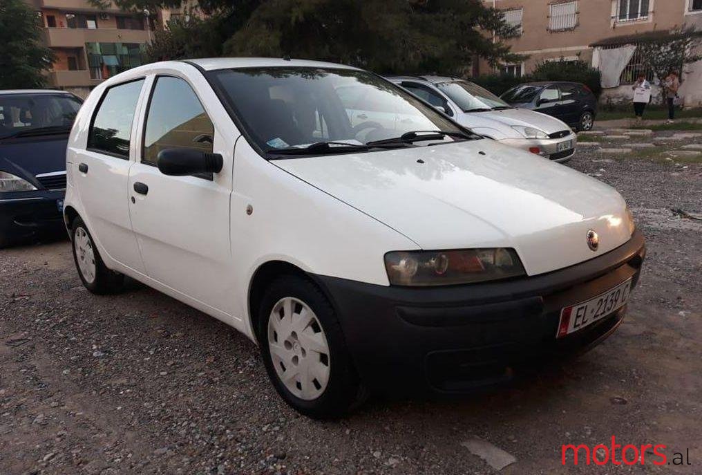 2000' Fiat Punto photo #1