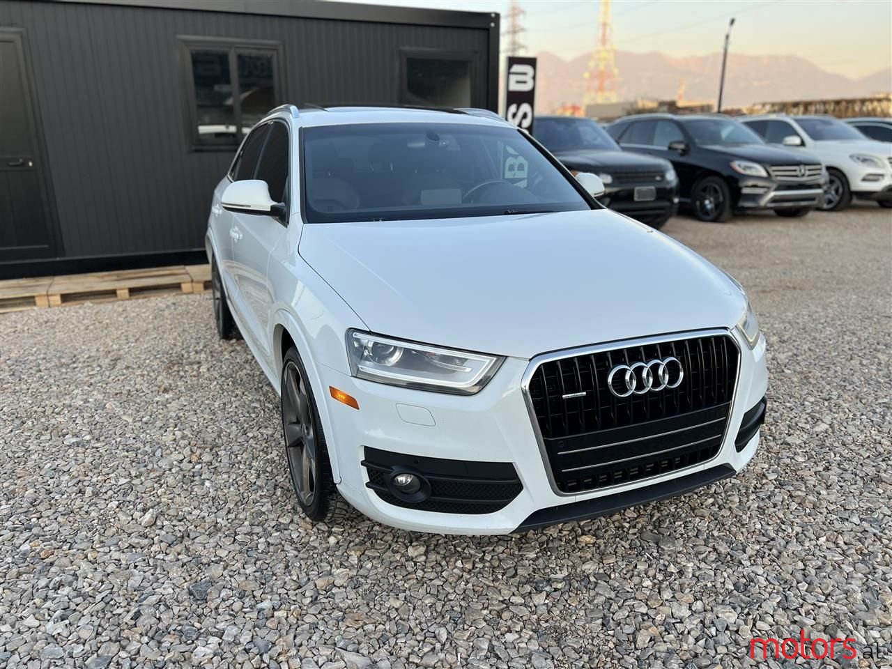 2015' Audi Q3 photo #1