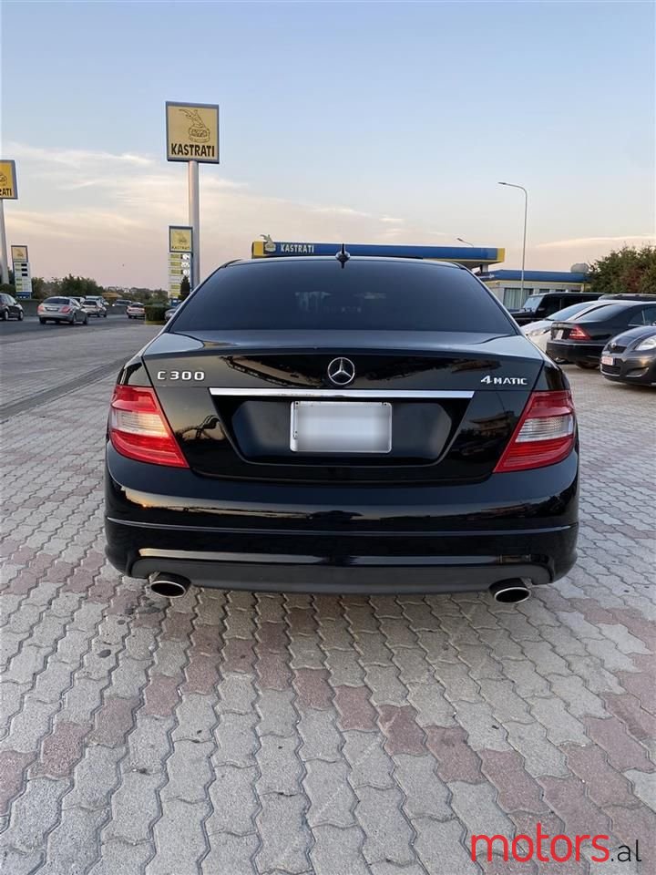 2010' Mercedes-Benz C 300 photo #5