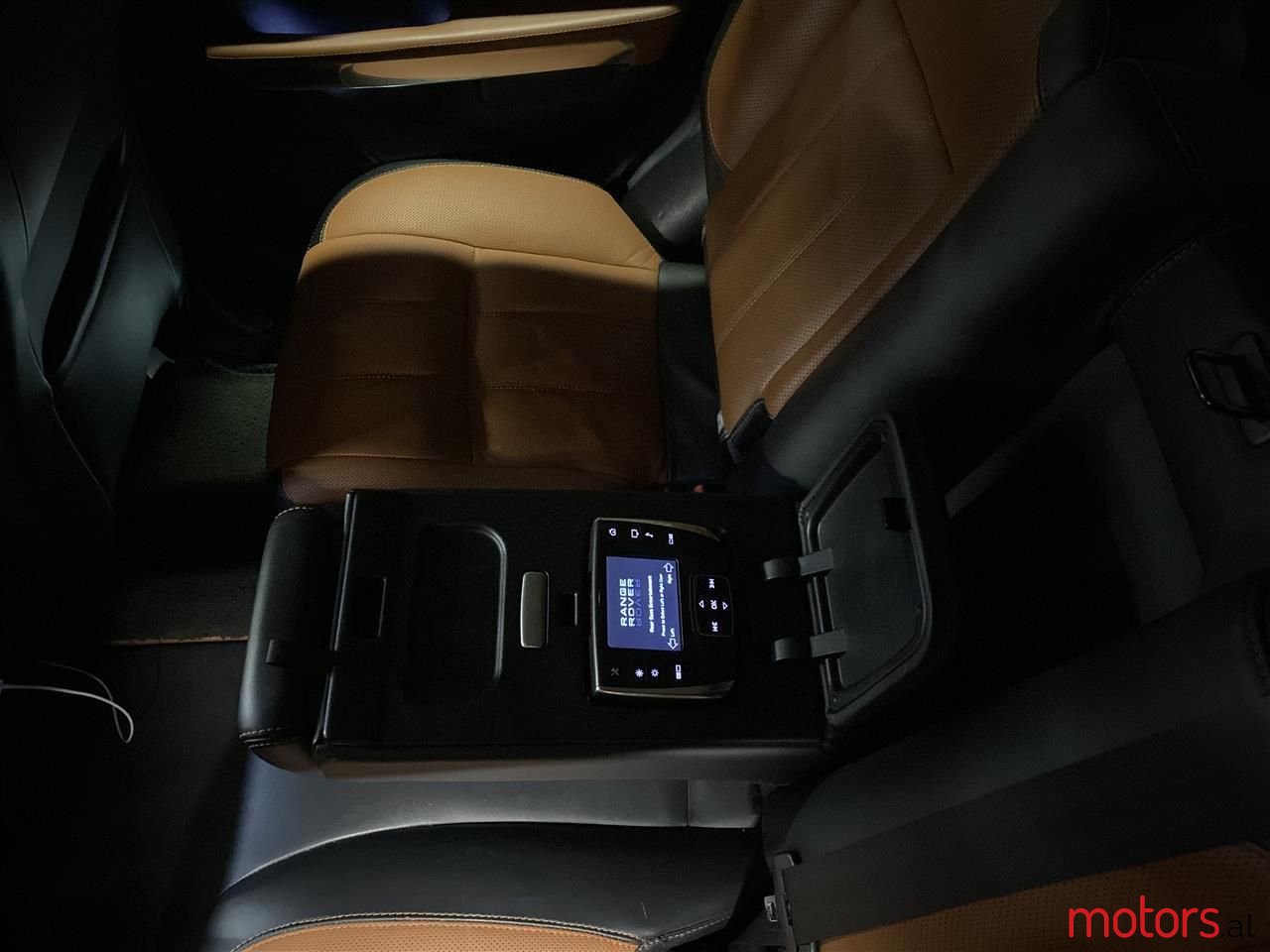 2012' Land Rover Range Rover Sport photo #5