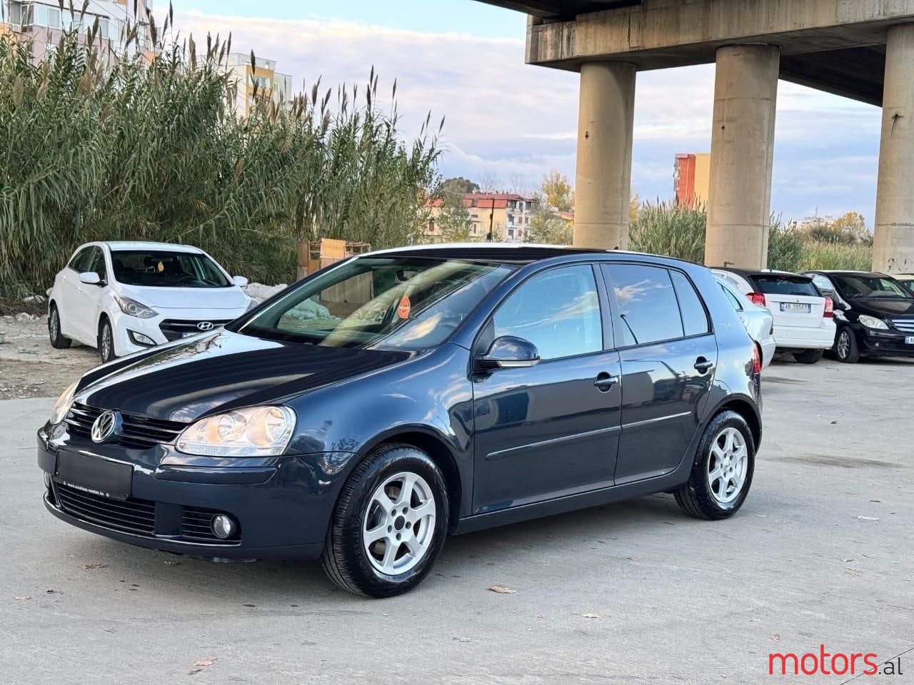 2007' Volkswagen Golf photo #6