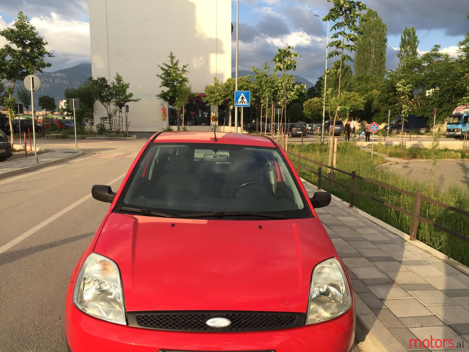 2004' Ford Fiesta photo #1