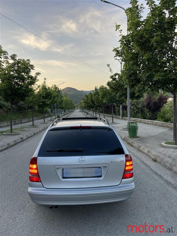 2005' Mercedes-Benz C 230 photo #3