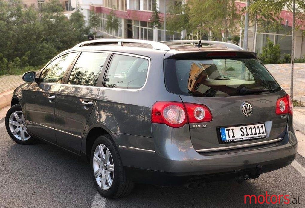 2007' Volkswagen Passat photo #2