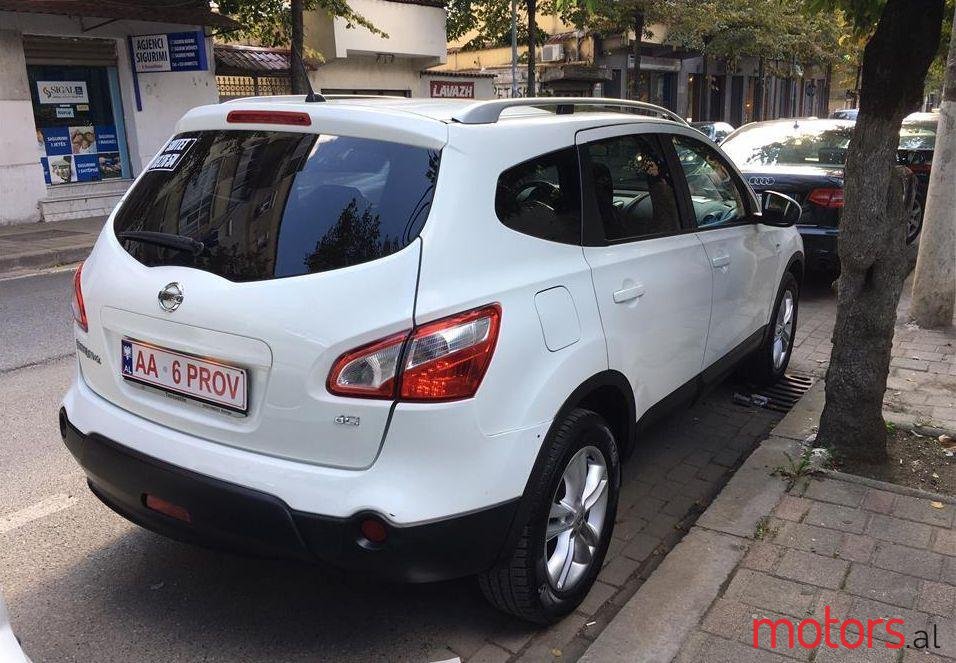 2010' Nissan Qashqai photo #1