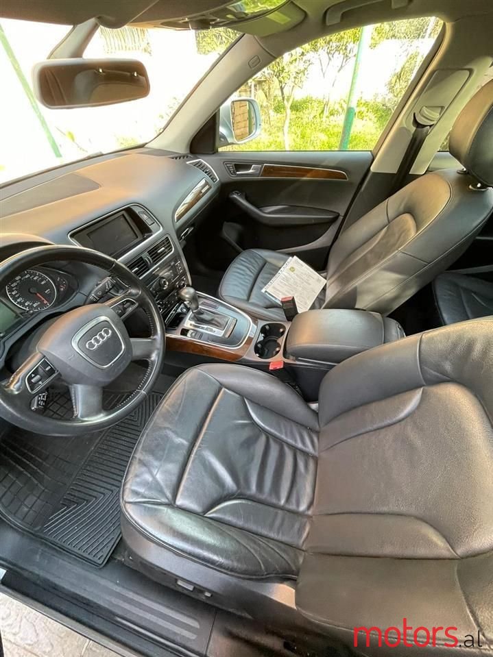 2011' Audi Q5 photo #3