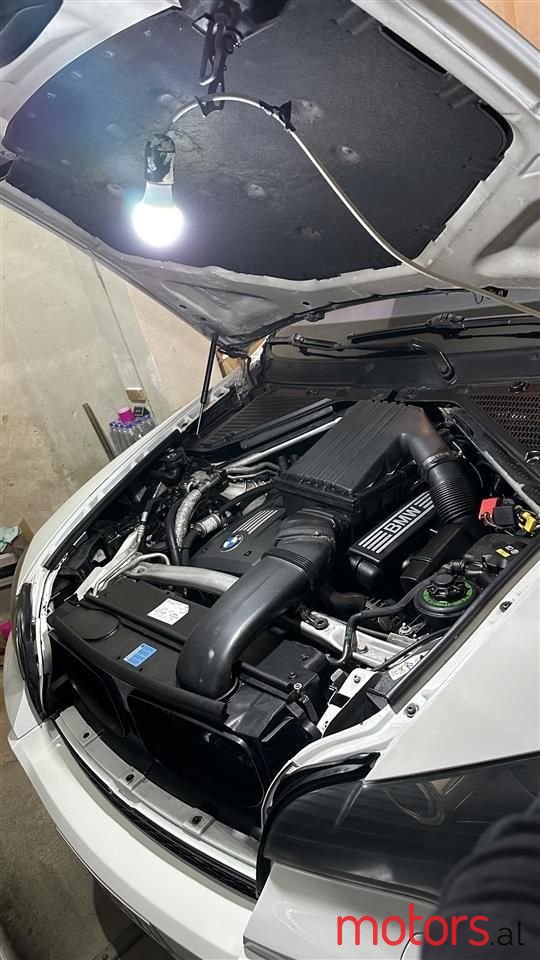 2010' BMW X5 photo #6