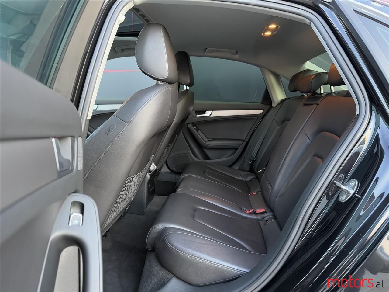 2014' Audi A4 photo #2