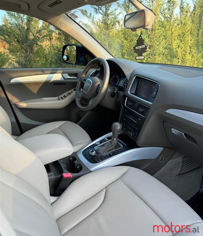 2012' Audi Q5 photo #6