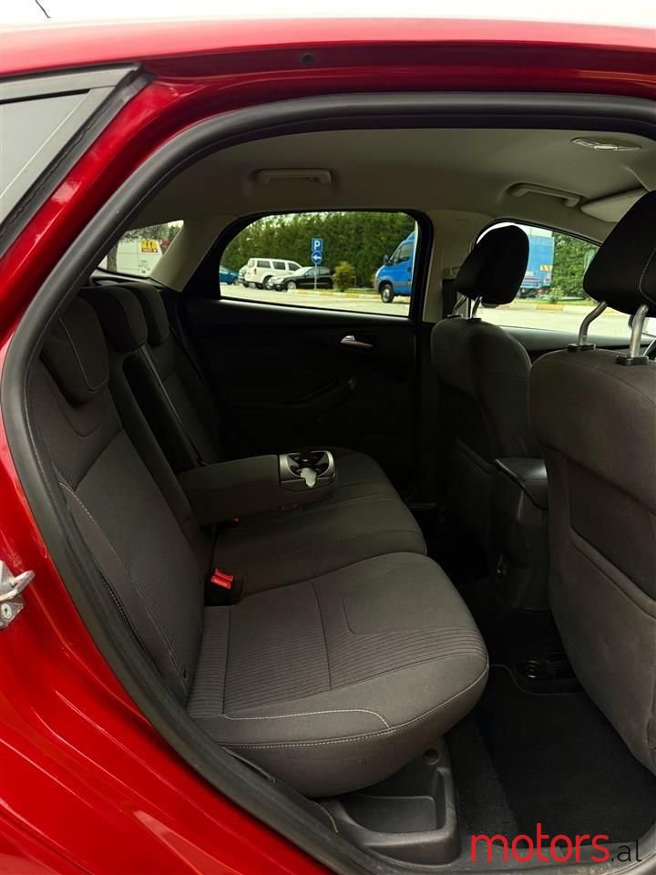 2012' Ford Focus photo #5