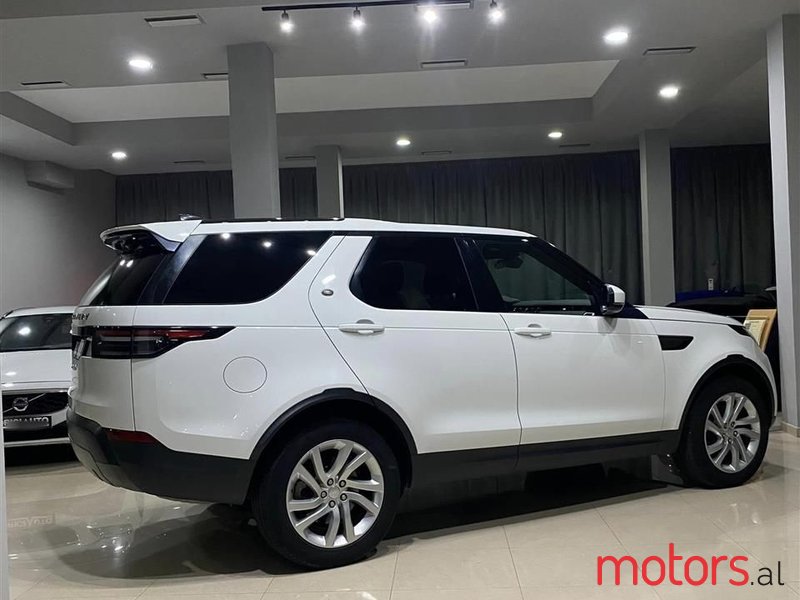 2017' Land Rover Discovery photo #4