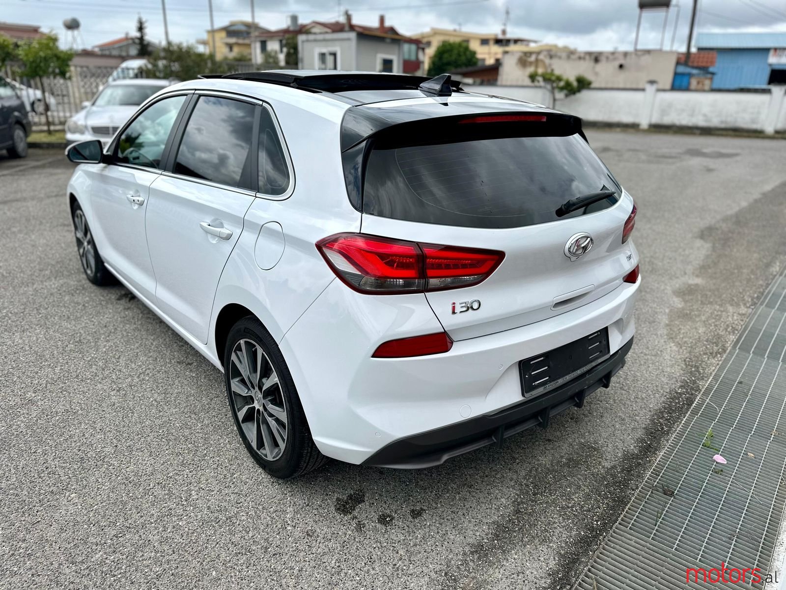 2016' Hyundai i30 photo #2