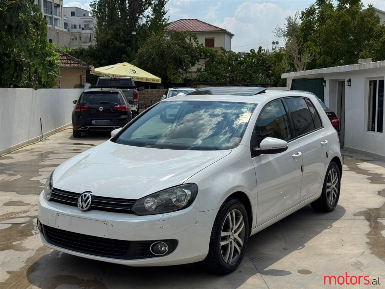 2012' Volkswagen Golf photo #1