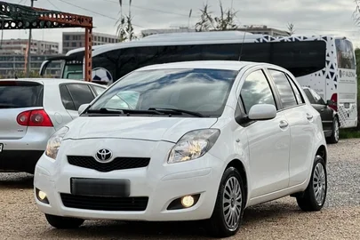 2011' Toyota Yaris
