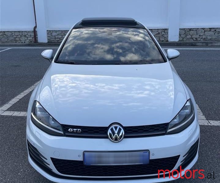 2014' Volkswagen Golf photo #3
