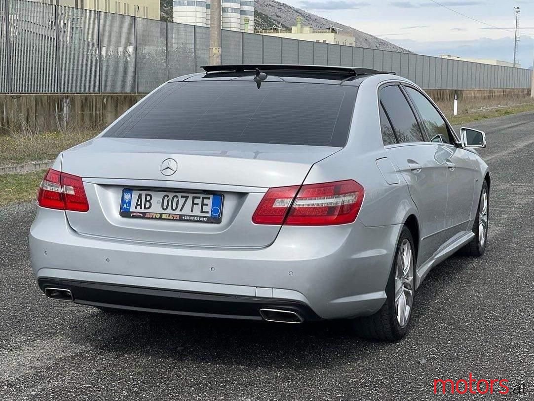 2010' Mercedes-Benz E 250 photo #5