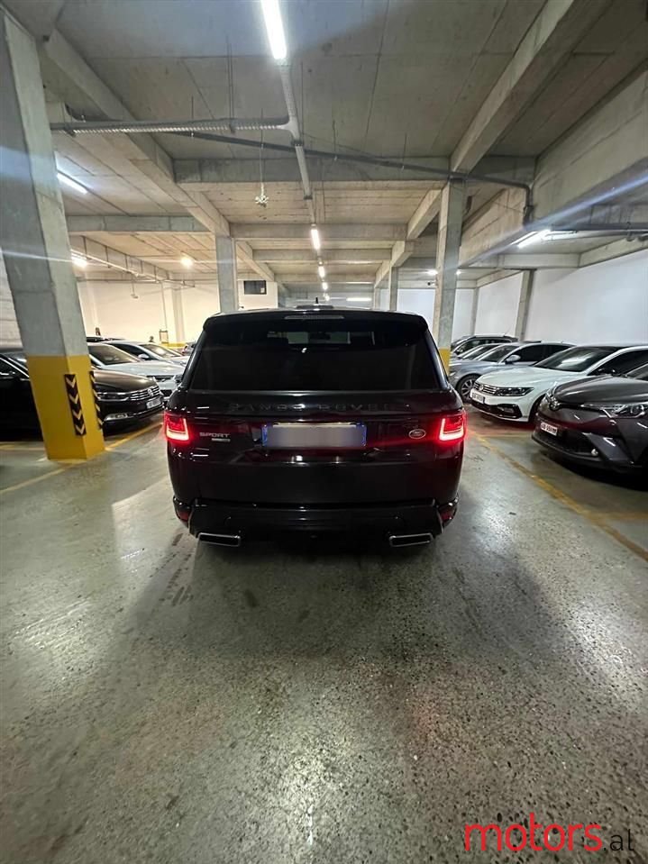 2016' Land Rover Range Rover Sport photo #3