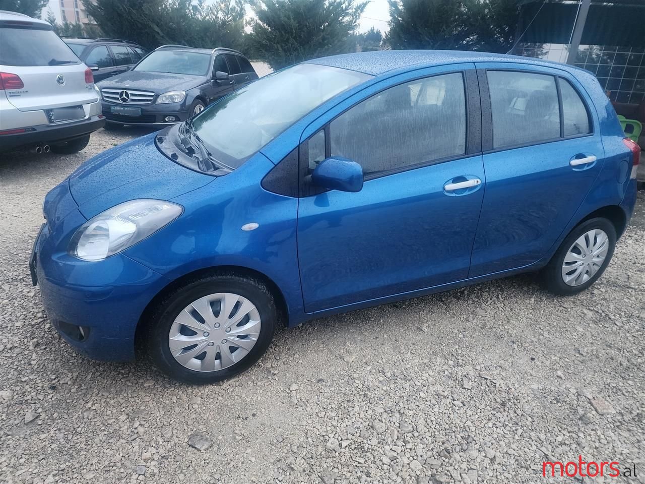 2011' Toyota Yaris photo #6