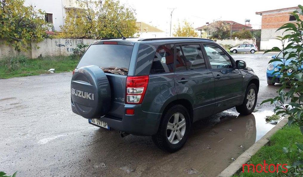 2005' Suzuki Grand Vitara photo #1
