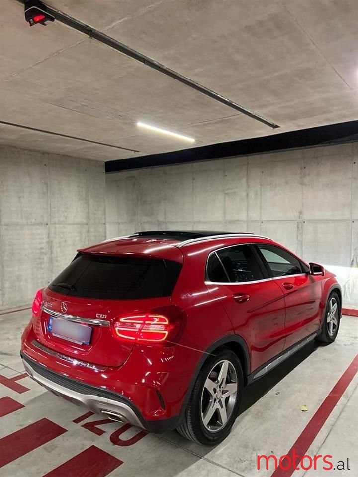 2015' Mercedes-Benz GLA 200 photo #4