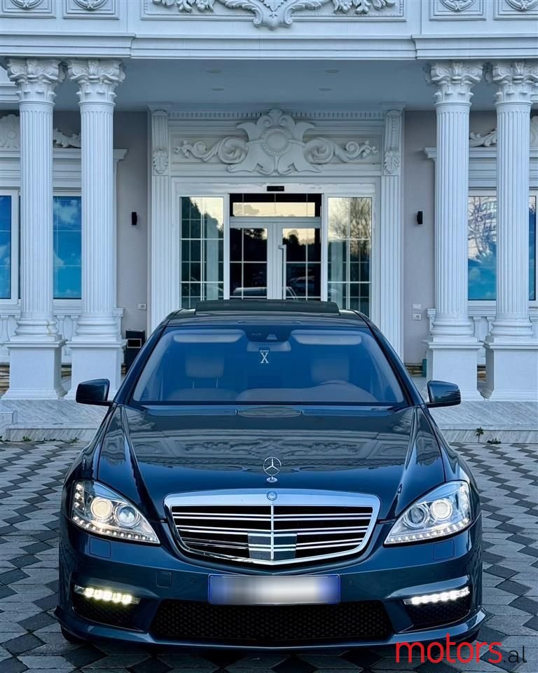 2010' Mercedes-Benz S 550 photo #5