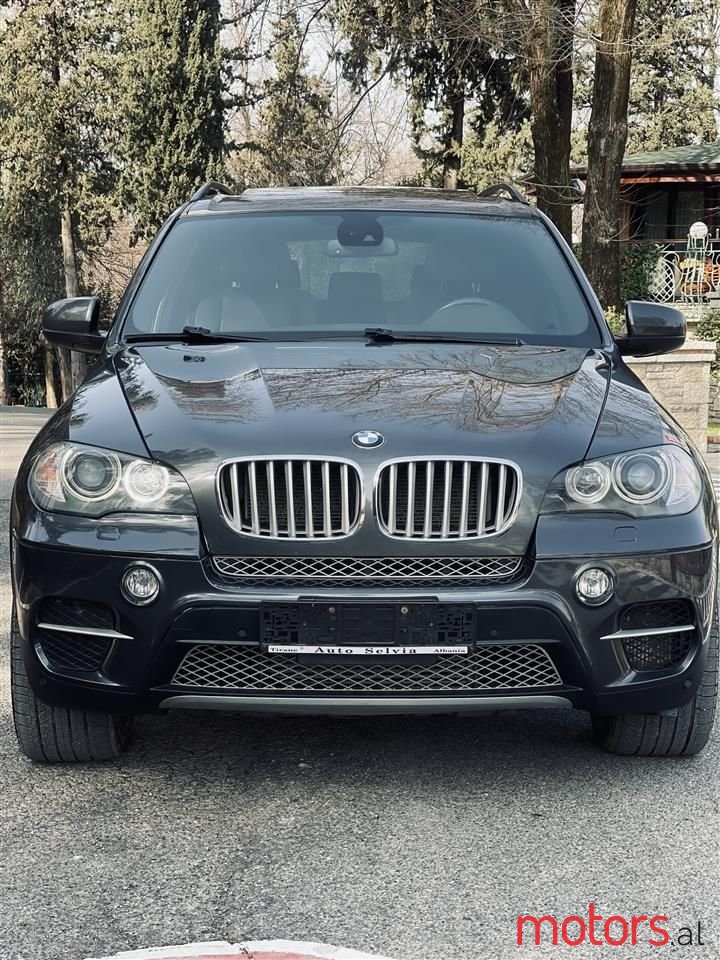 2011' BMW X5 photo #2