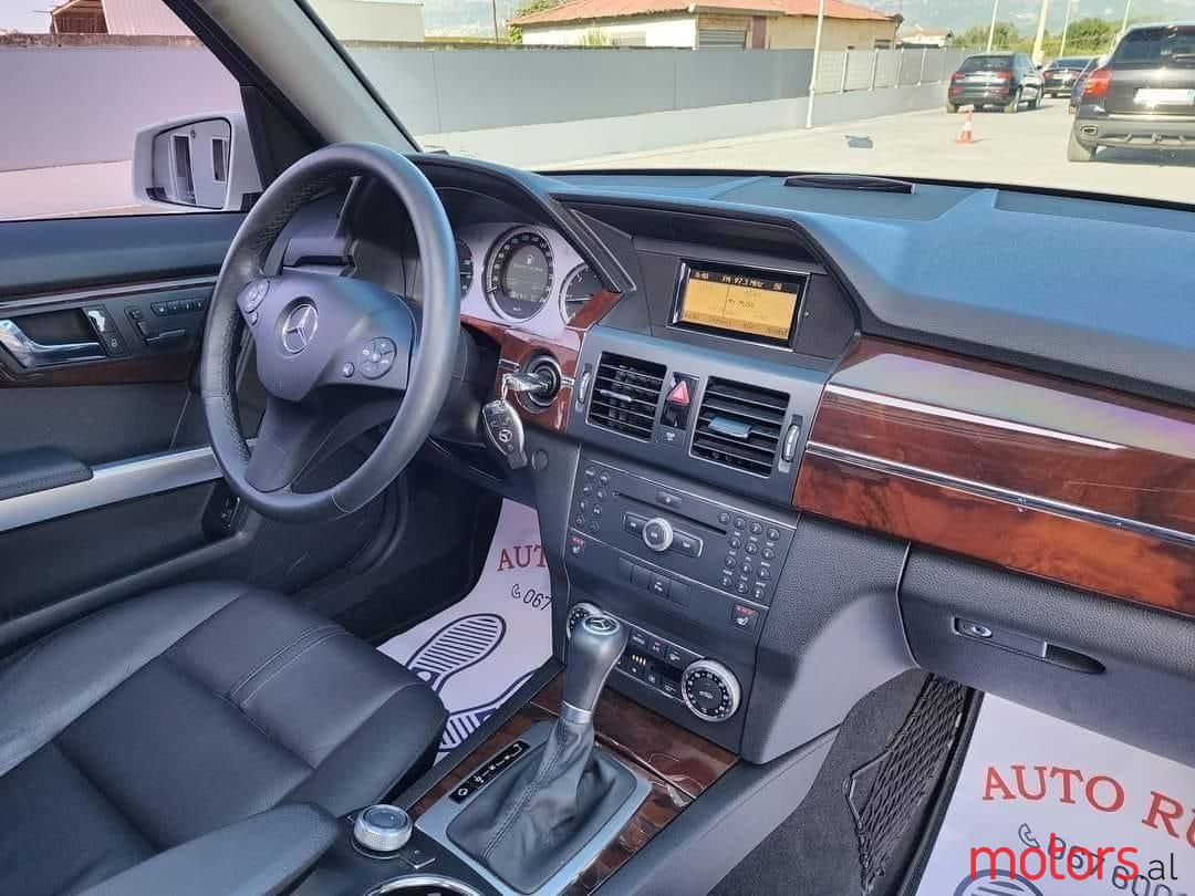 2010' Mercedes-Benz GLK 220 photo #4