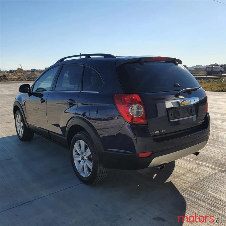 2008' Chevrolet Captiva photo #2