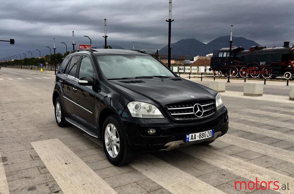 2006' Mercedes-Benz ML 320 photo #1