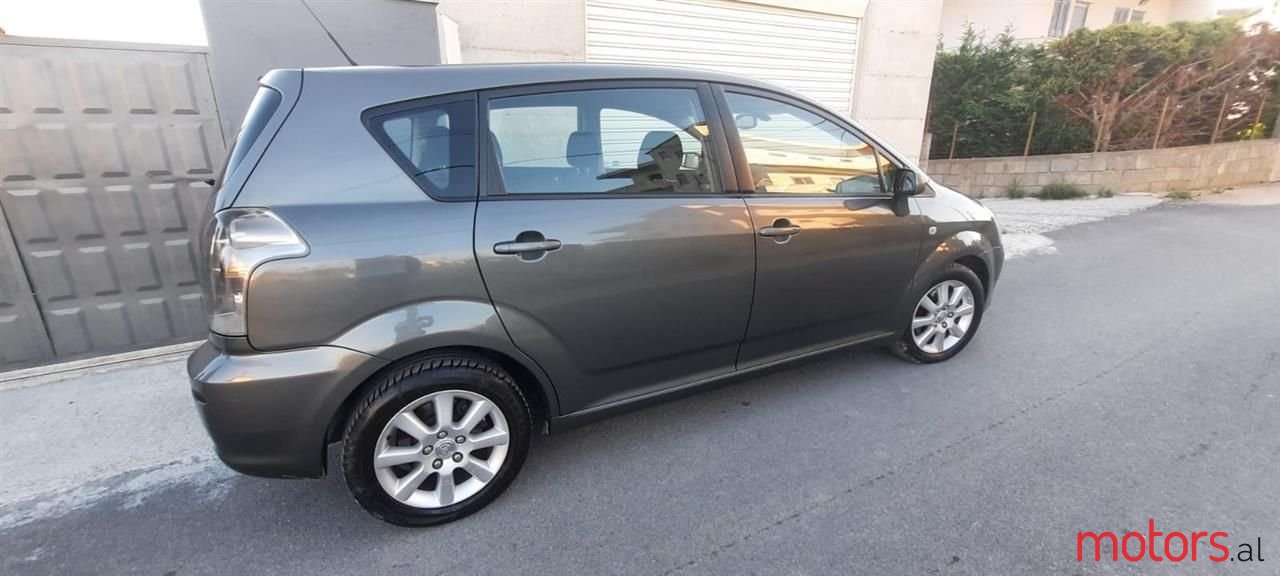 2007' Toyota Corolla Verso photo #3