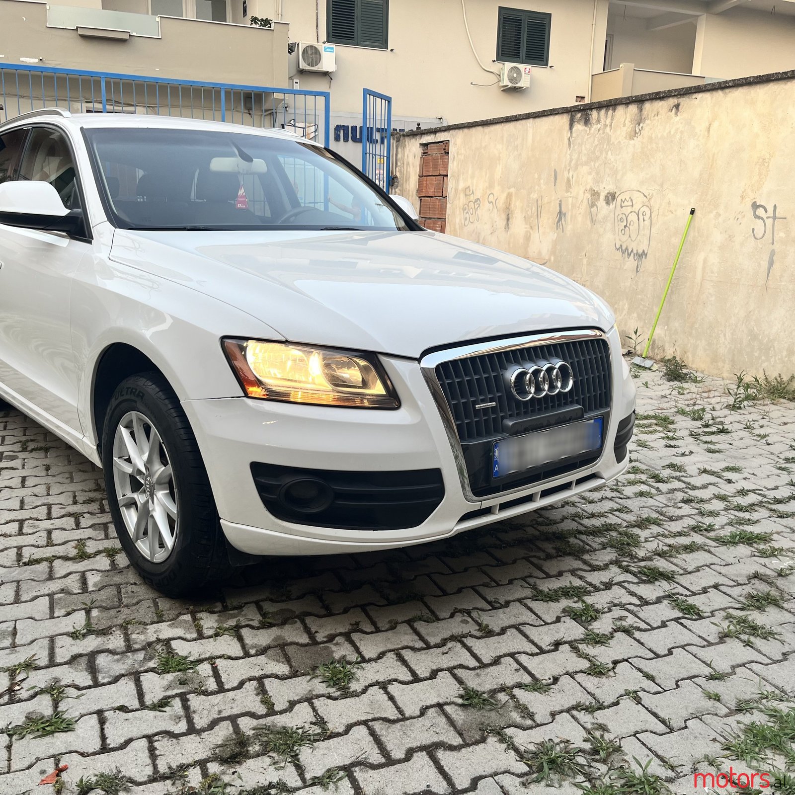 2011' Audi Q5 photo #3