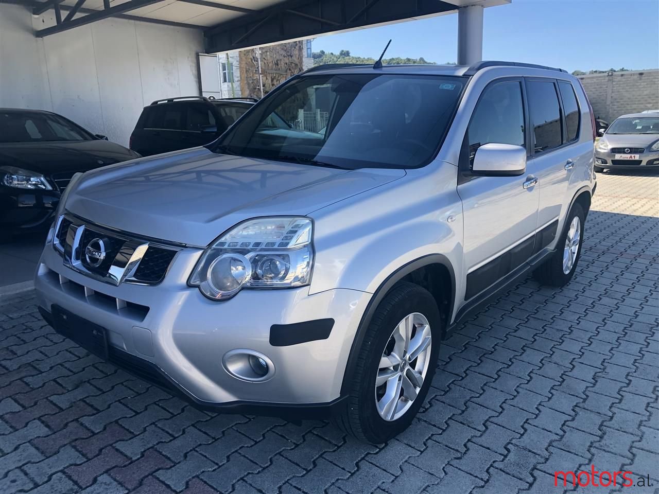 2011' Nissan X-Trail photo #1