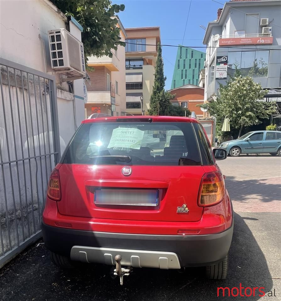 2013' Fiat Sedici photo #6