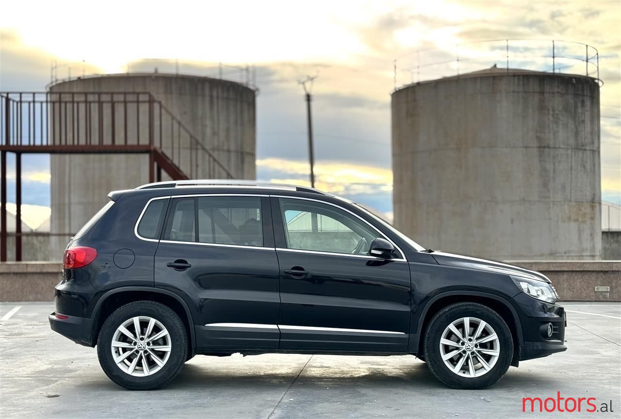 2014' Volkswagen Tiguan photo #6