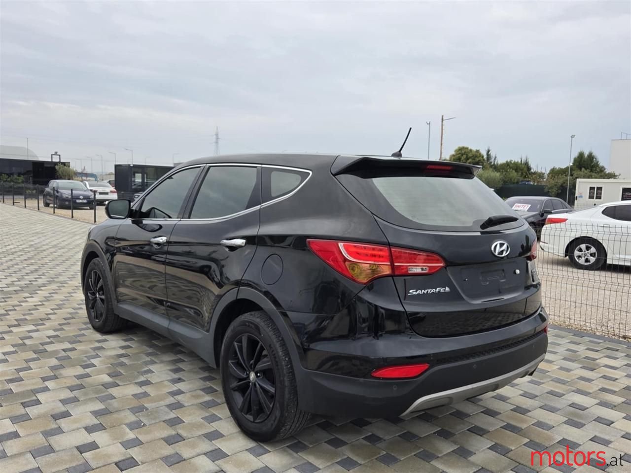 2013' Hyundai Santa Fe photo #4