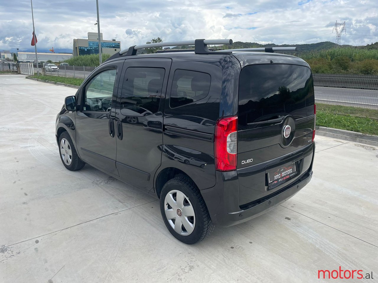 2010' Fiat QUBO photo #3