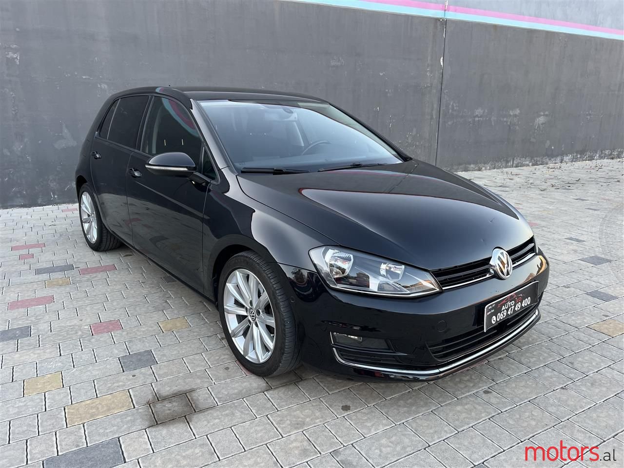 2014' Volkswagen Golf photo #1