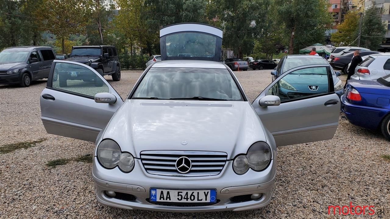 2002' Mercedes-Benz C 200 photo #3