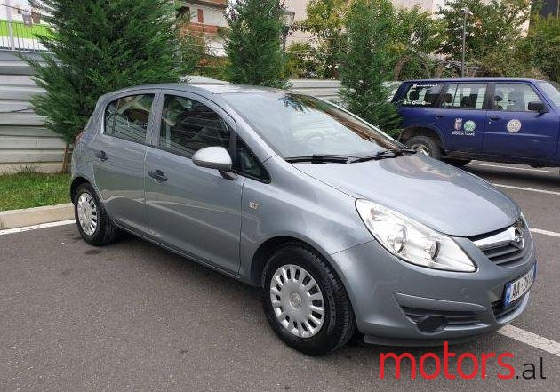 2010' Opel Astra photo #1