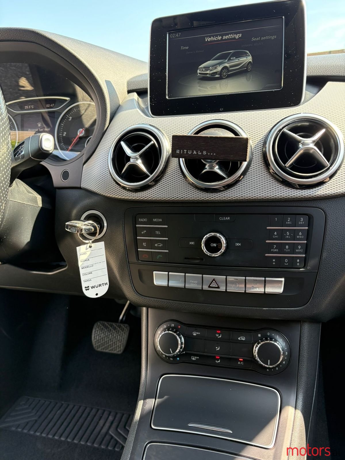 2016' Mercedes-Benz B 180 photo #5