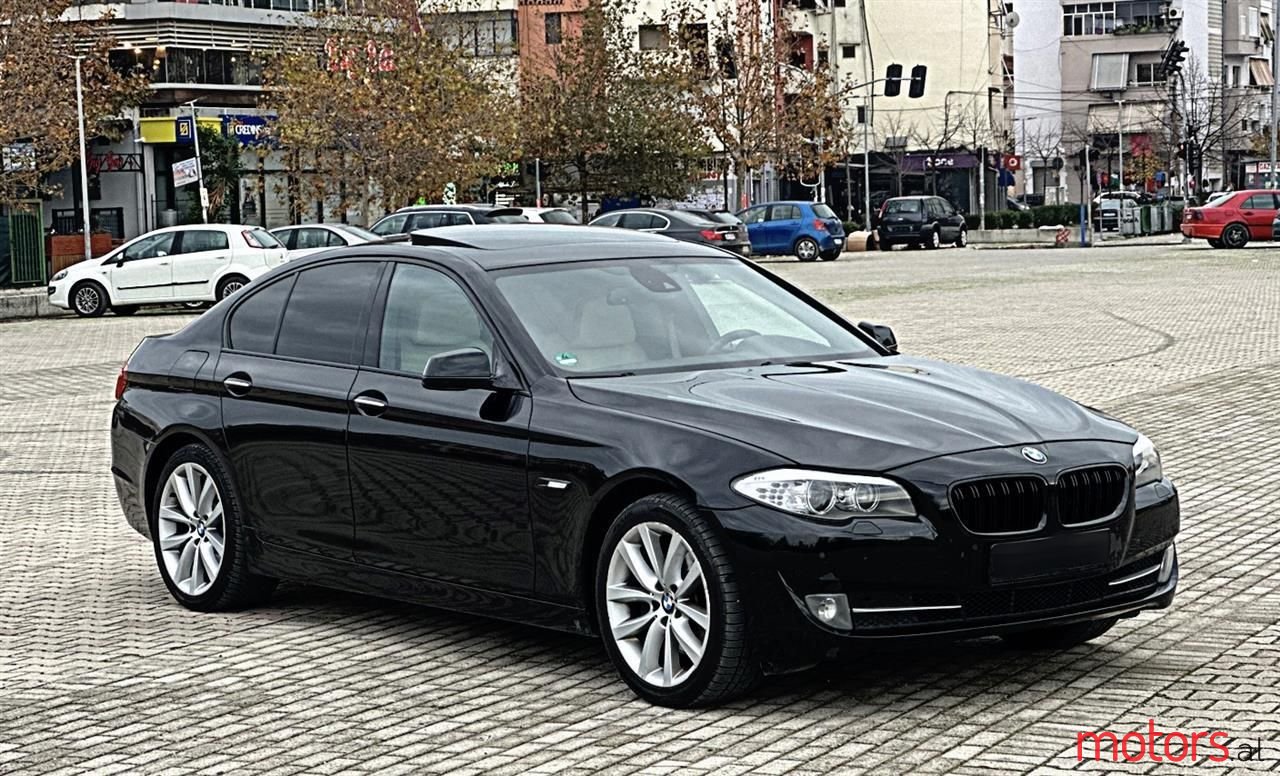 2011' BMW 535 photo #1