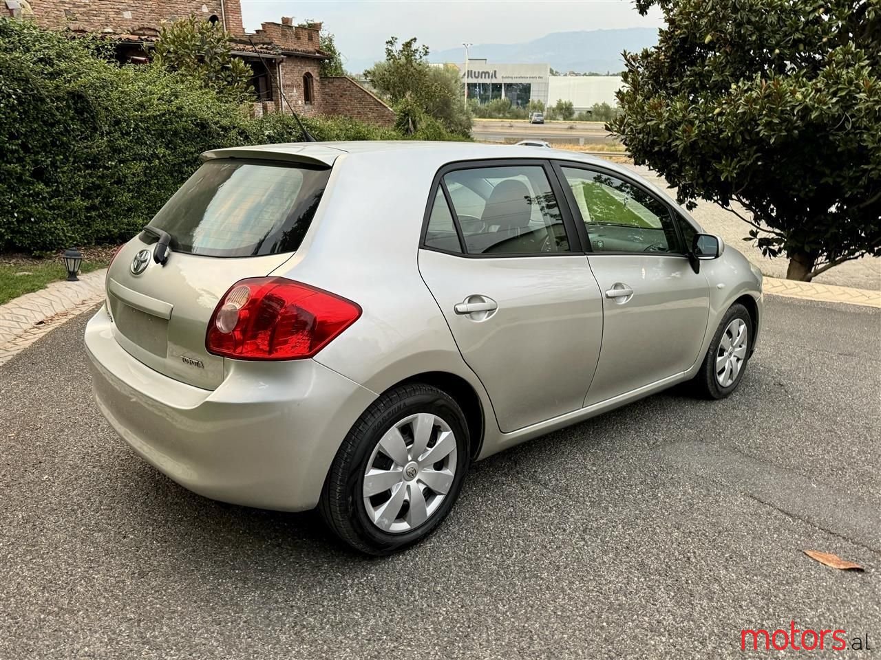 2009' Toyota Auris photo #4