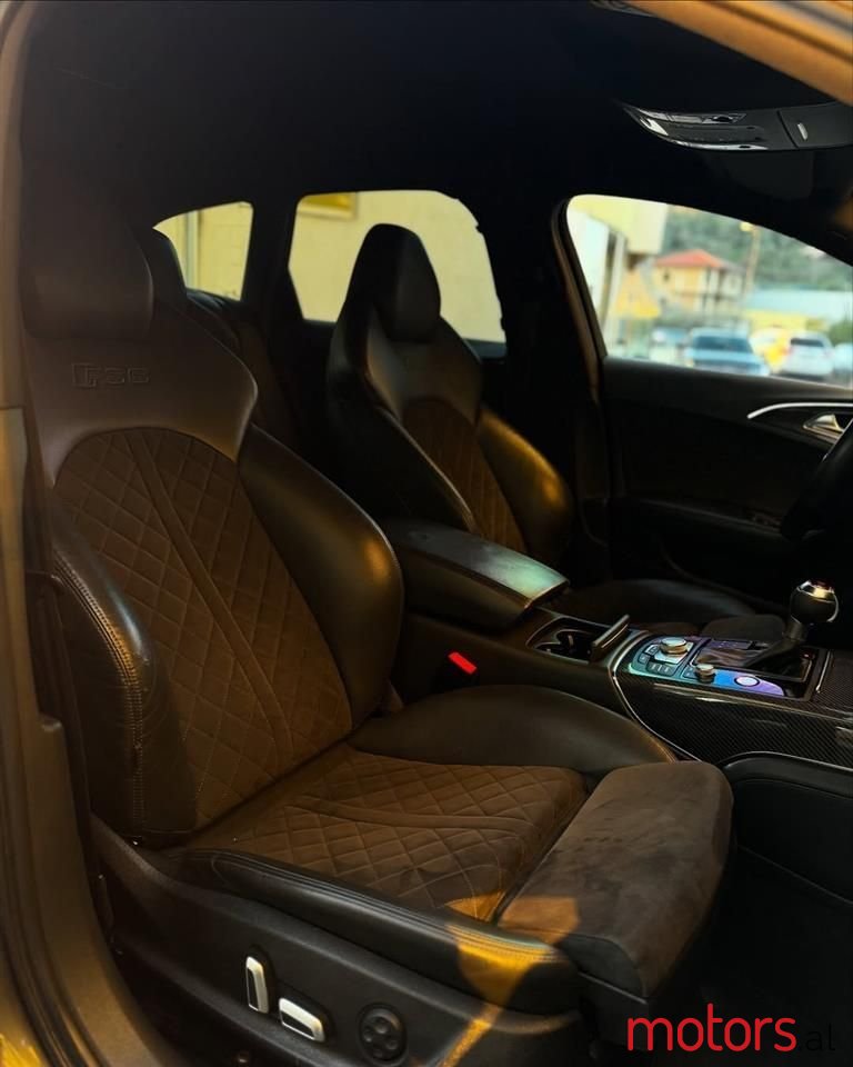 2016' Audi RS6 photo #6